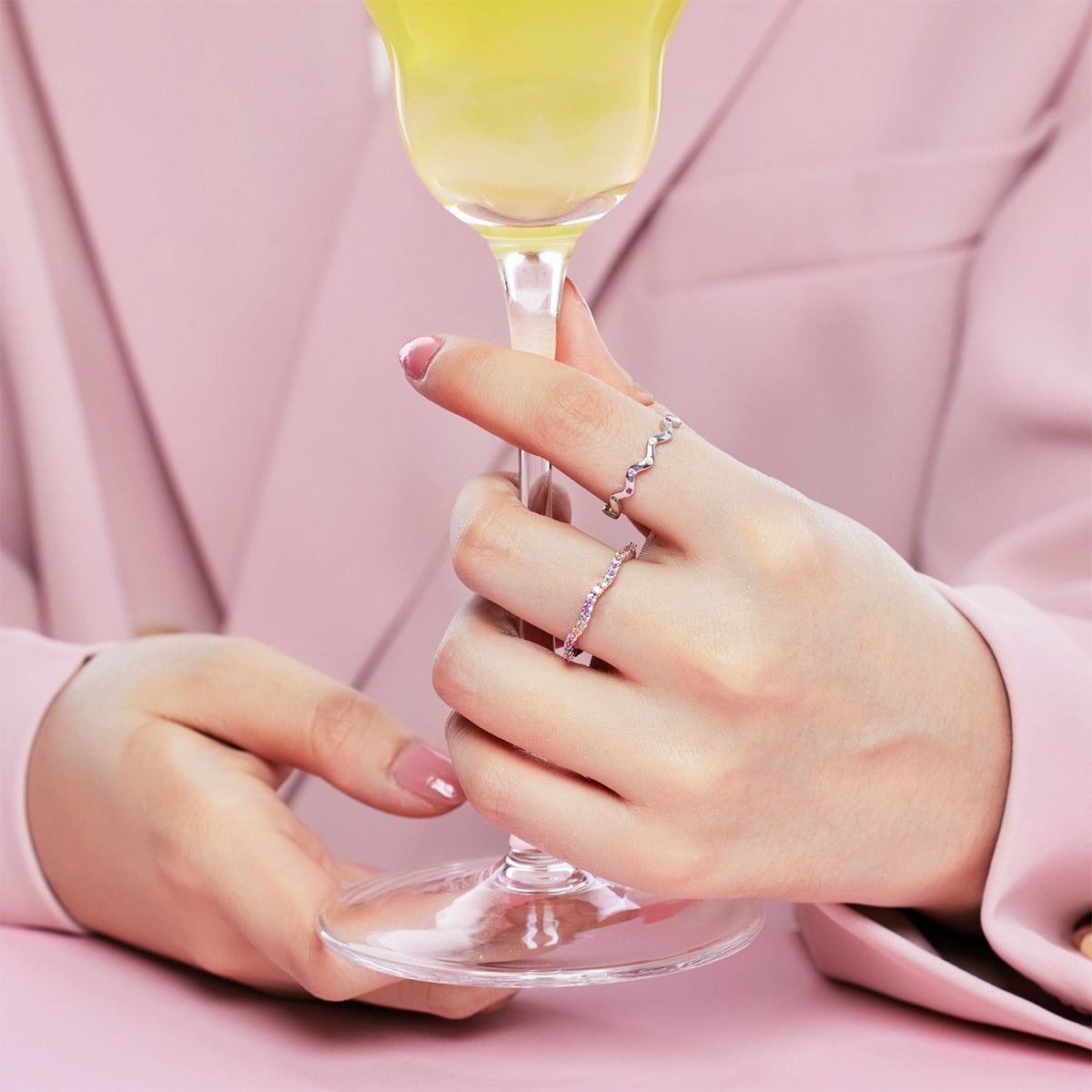 [HOT]Ornate Vibrant Round Cut Daily Ring