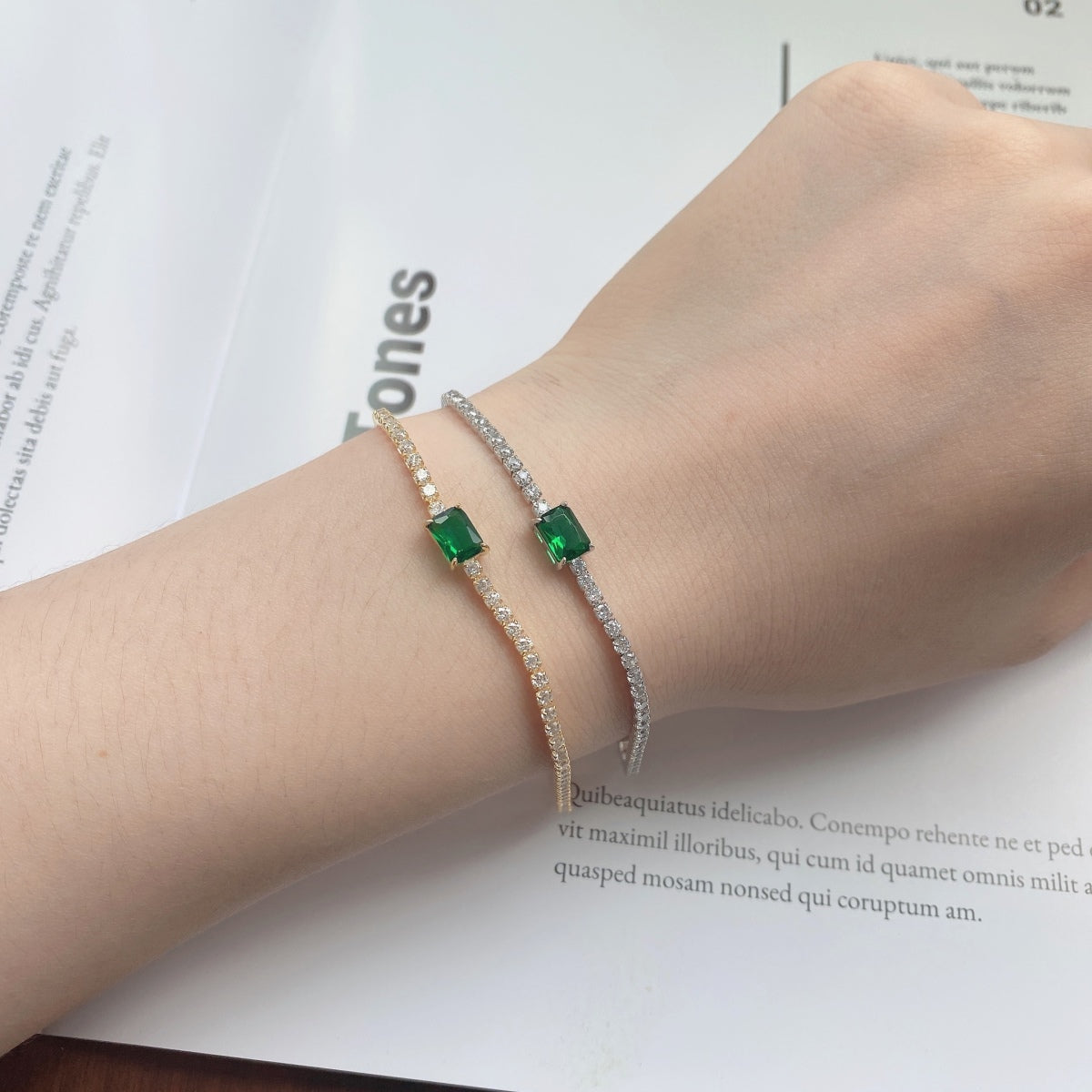 [HOT]1.0 Carat Unique Emerald Cut Banquet Bracelet