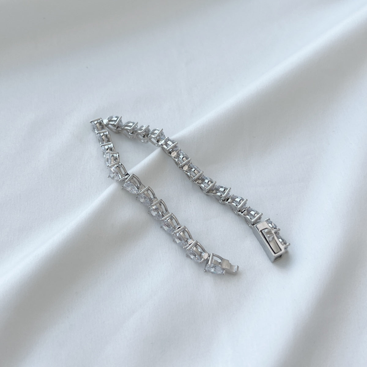 [HOT]0.75 Carat Elegant Romantic Heart Shape Lover Bracelet