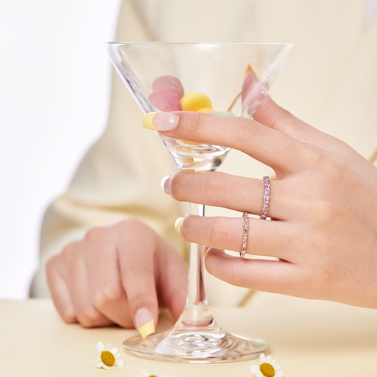 [HOT]Dainty Ebullient Round Cut Daily Ring