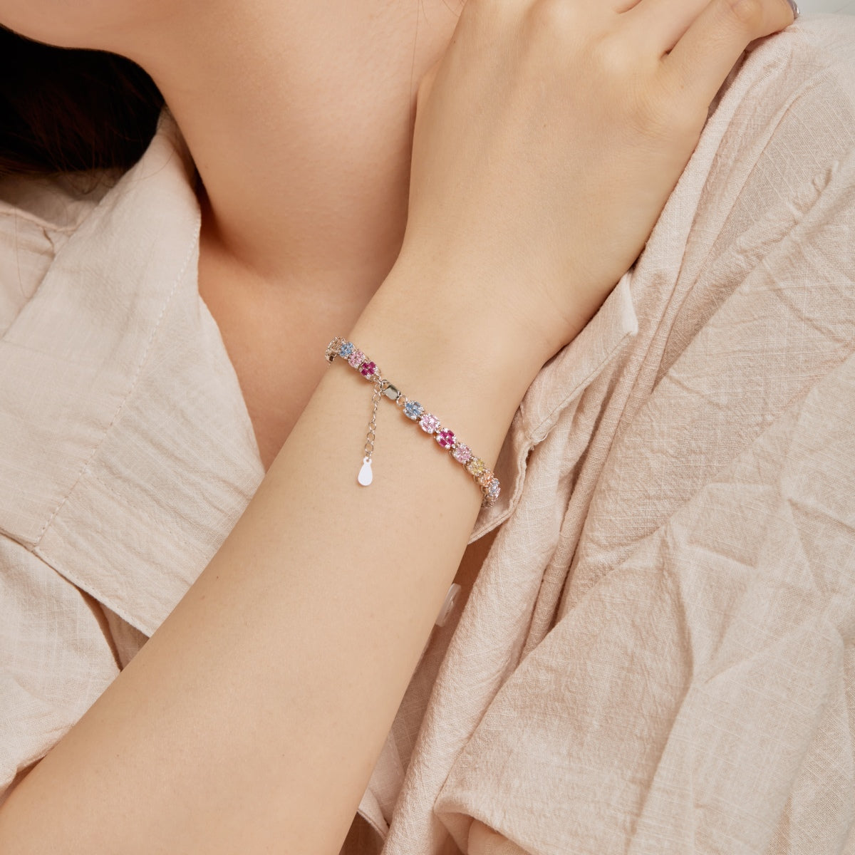 [HOT]Delicate Colorful Emerald Cut Daily Bracelet