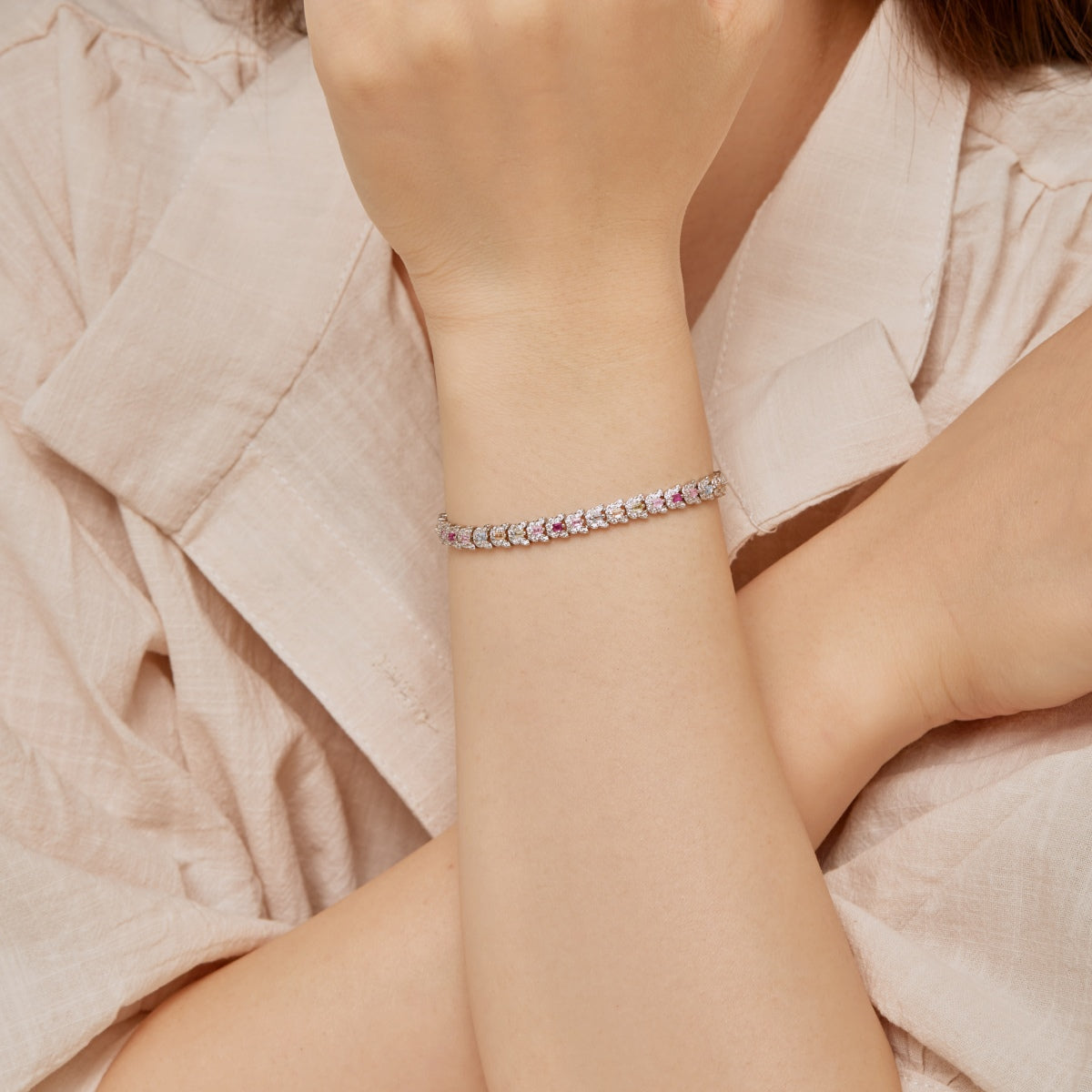 [HOT]Delicate Colorful Multi Cut Daily Bracelet
