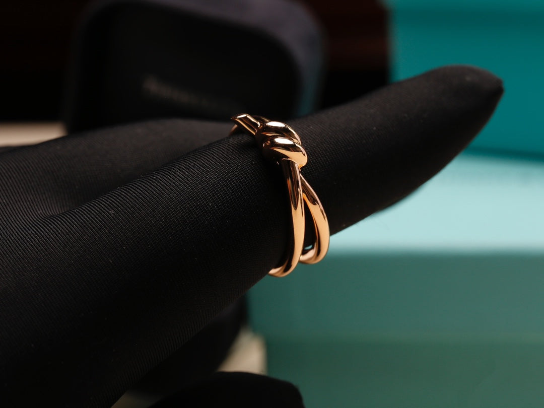 KNOT RING ROSE GOLD