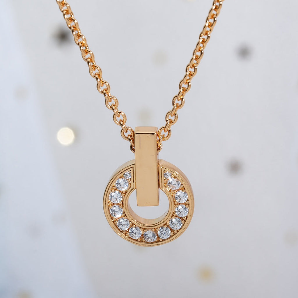 GARI NECKLACE ROSE GOLD DIAMOND