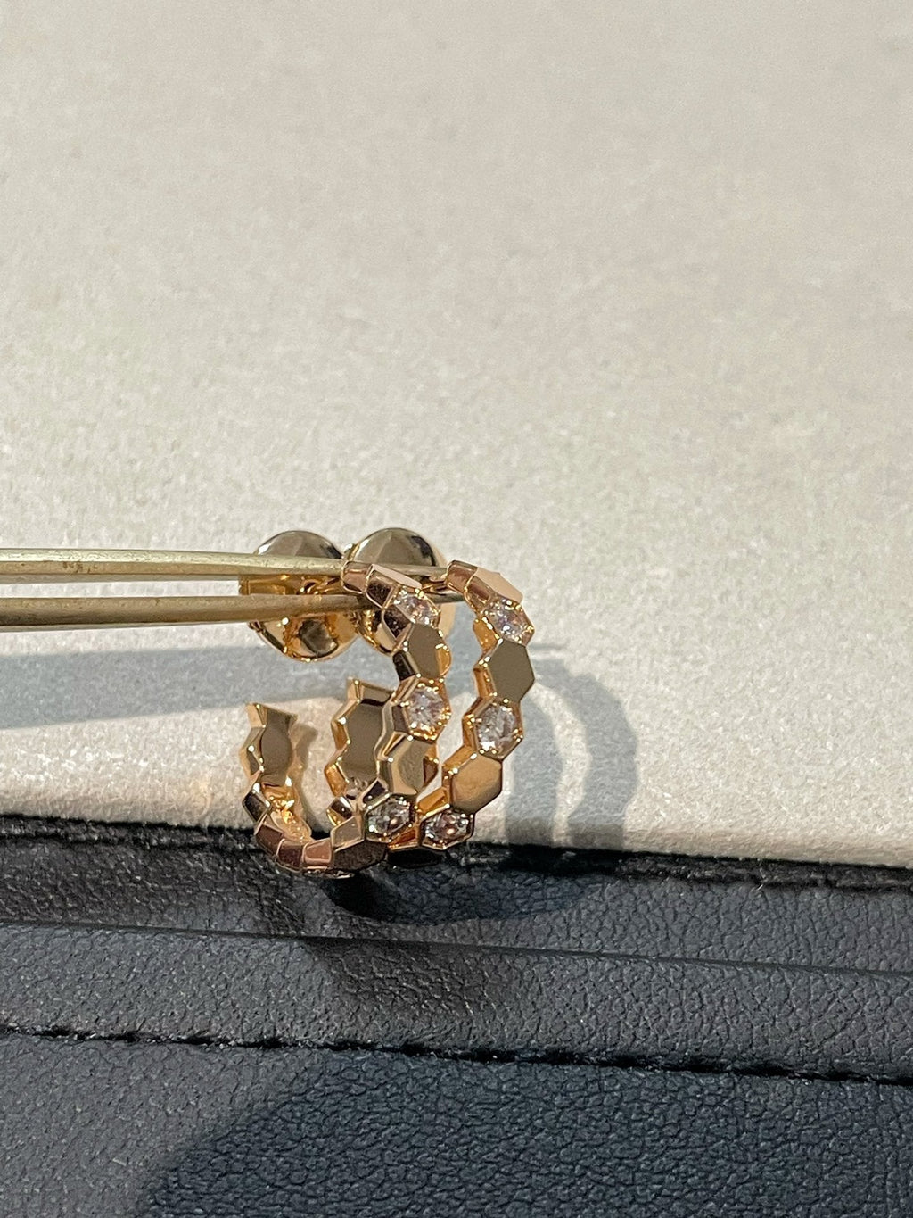 HOLLOW DESIGN FOUR-LEAF CLOVER FLOWER SHAPE RING