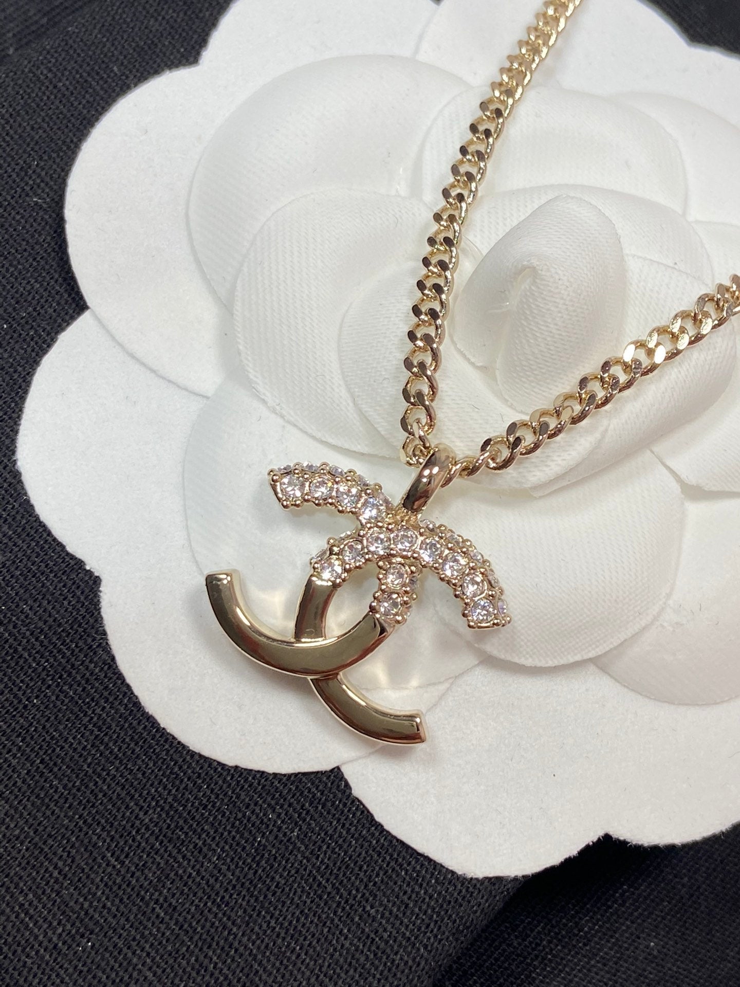 CC PEDANT HALF DIAMOND ROSE GOLD NECKLACE