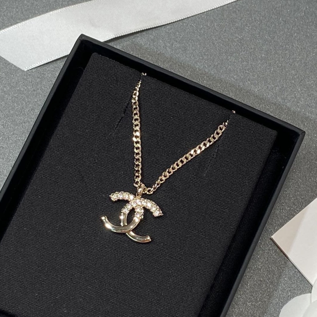 CC PEDANT HALF DIAMOND ROSE GOLD NECKLACE