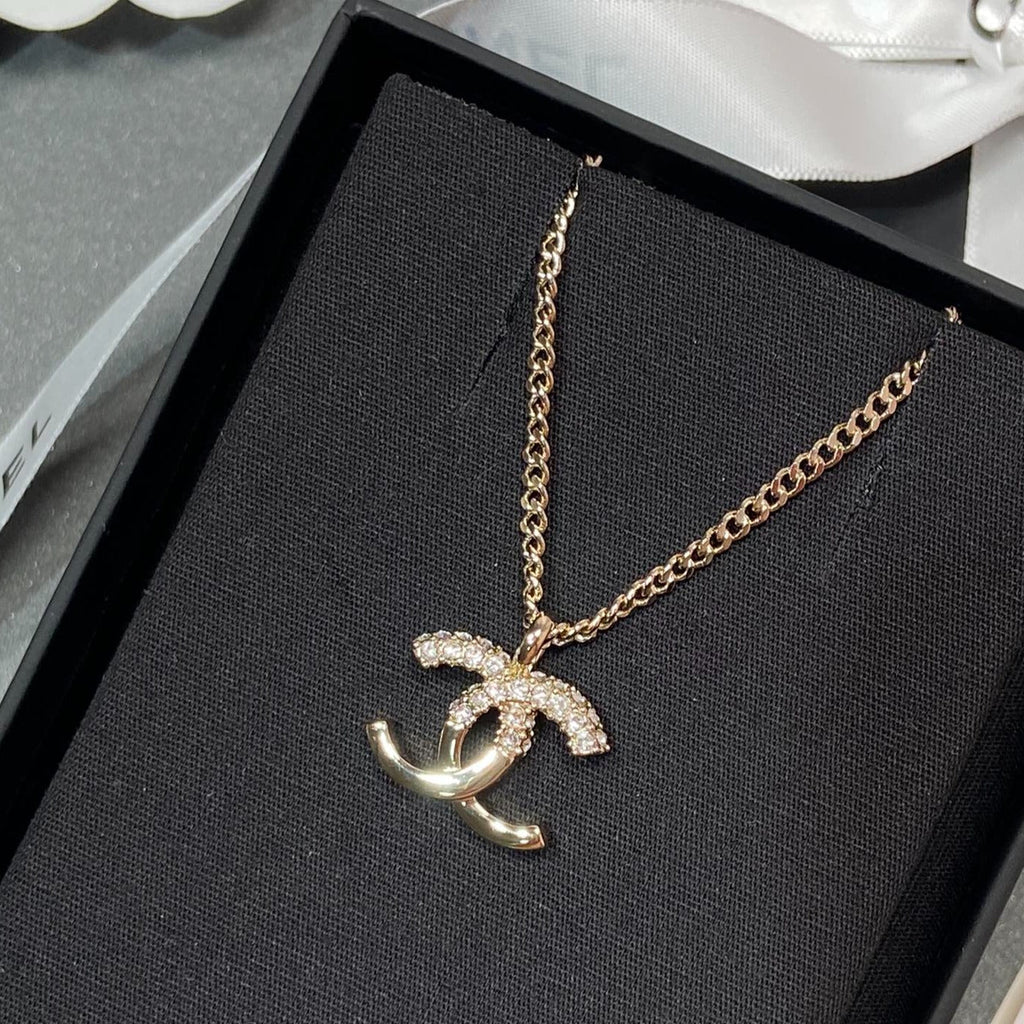 CC PEDANT HALF DIAMOND ROSE GOLD NECKLACE