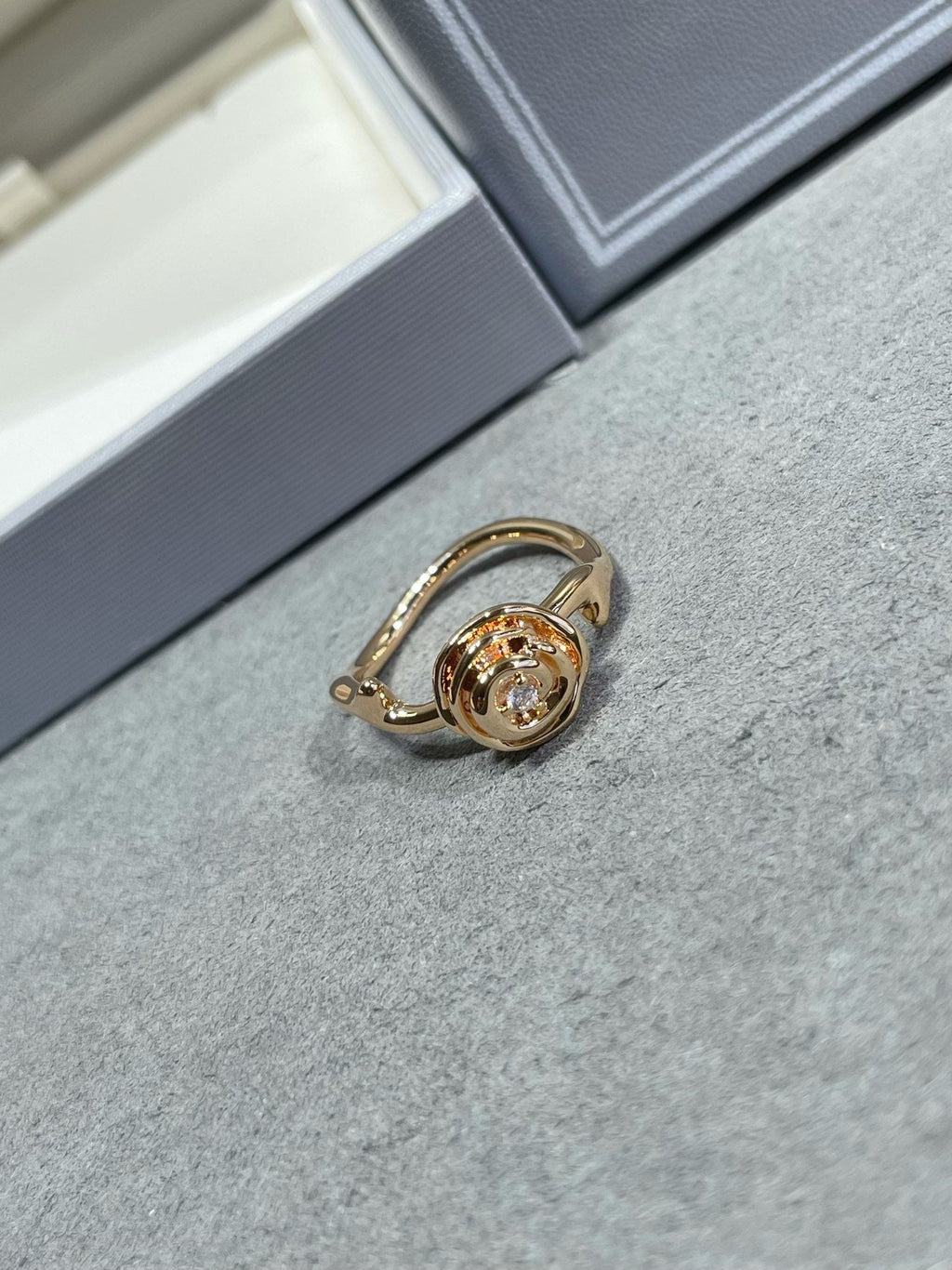 ROSE COUTRE ROSE GOLD DIAMOND RING