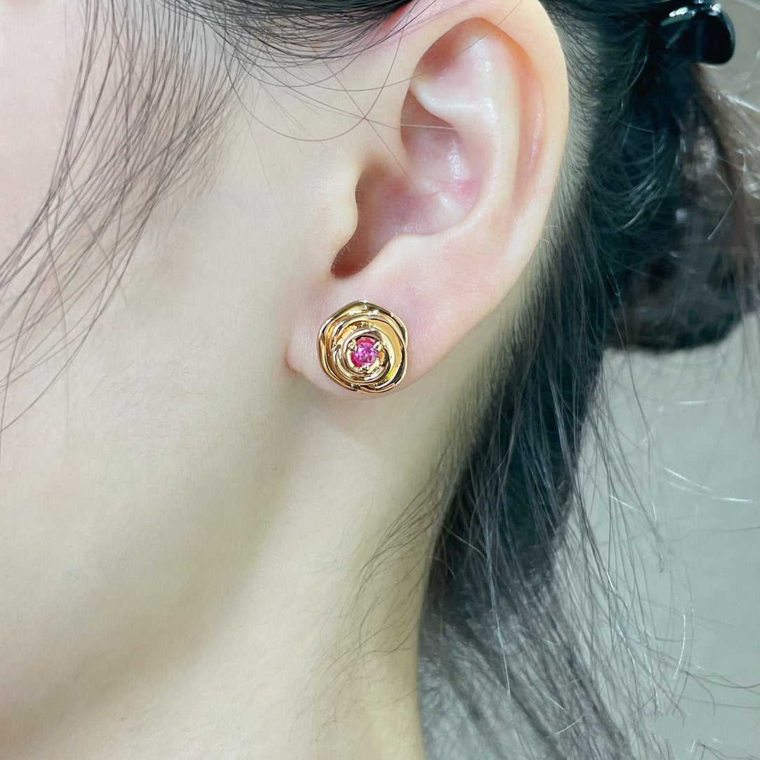 ROSE COUTRE ROSE GOLD DIAMOND STUD EARRINGS