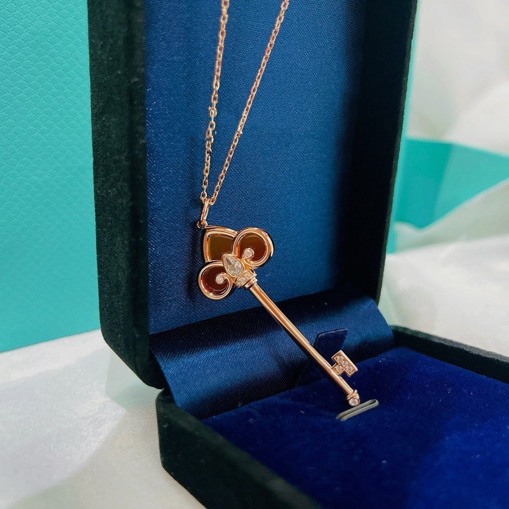 FLEUR DE LIS ROSE GOLD DIAMOND CARNELIAN NECKLACE