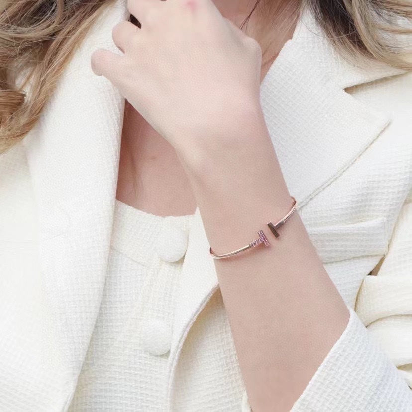 T ROSE GOLD PINK DIAMOND BRACELET