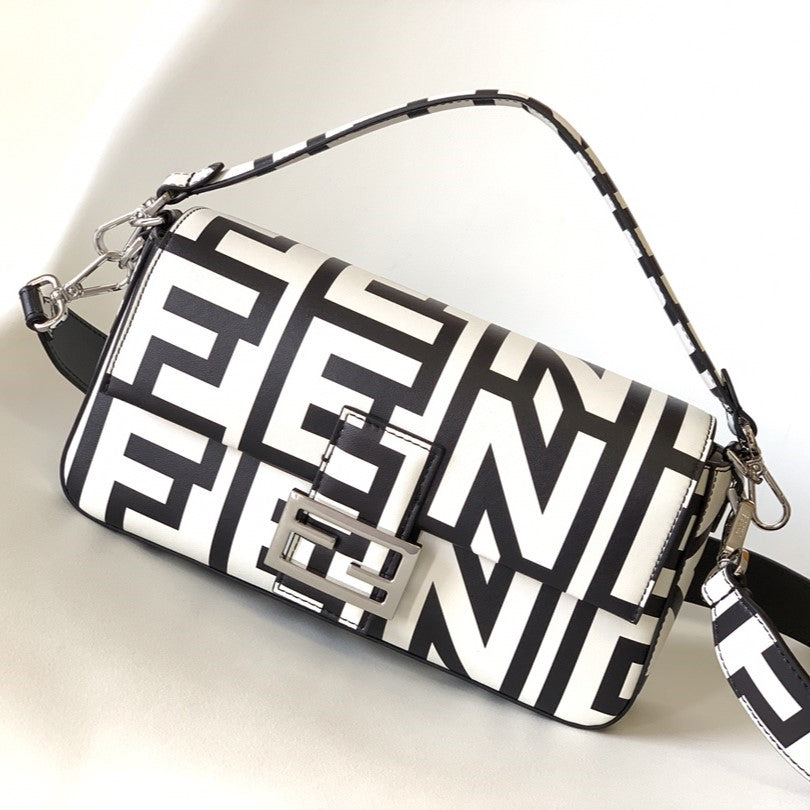 FEND ROMA & MARC JACOBS 27 BAG BLACK WHITE LEATHER SHW