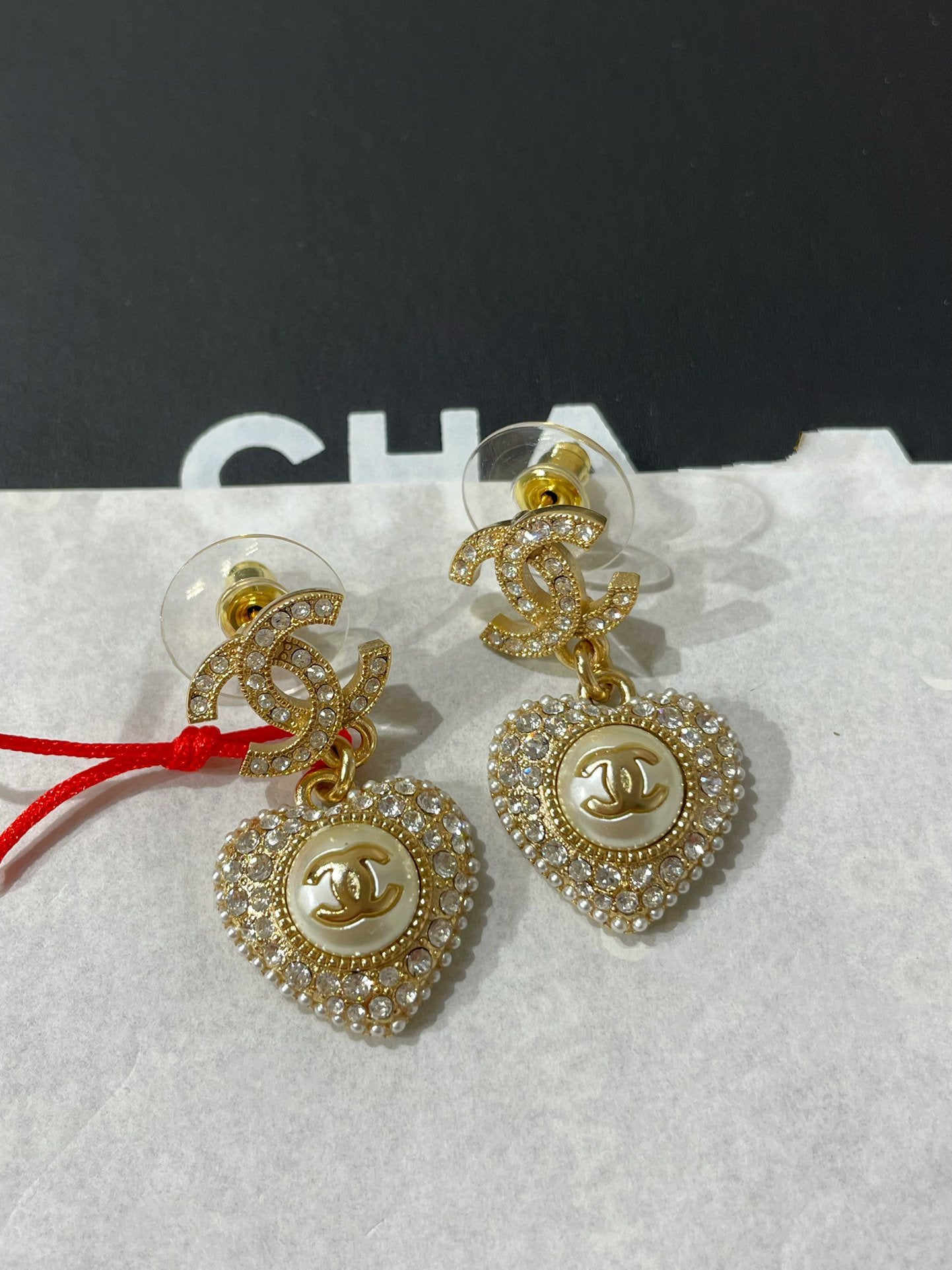 CC LOGO DIAMOND PAVED HEART MOP DROP EARRINGS