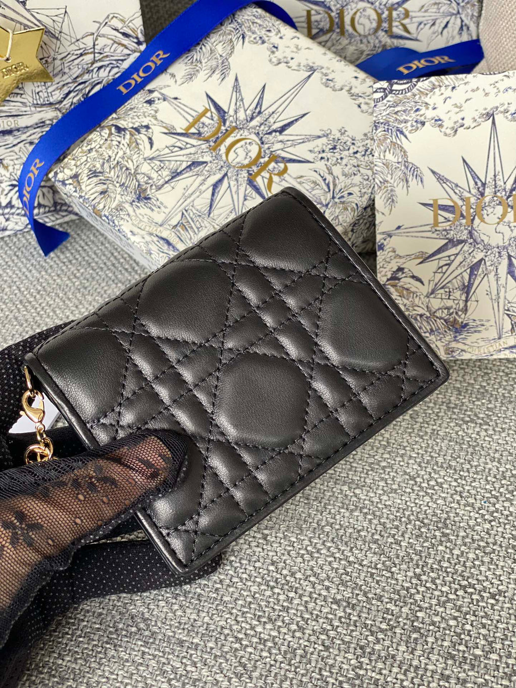CD CARO 11CM COMPACT WALLET BLACK CALFSKIN
