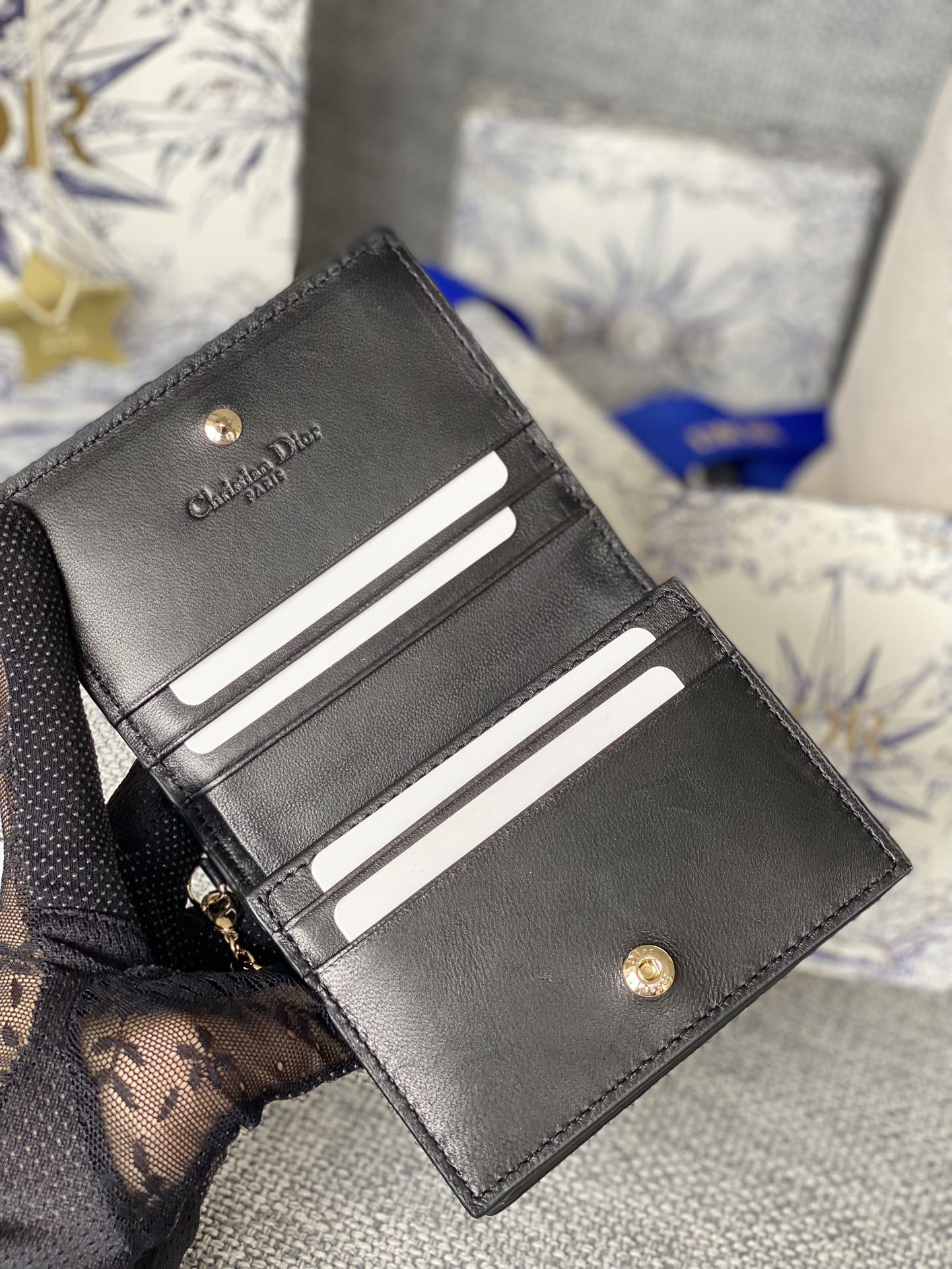 CD CARO 11CM COMPACT WALLET BLACK CALFSKIN
