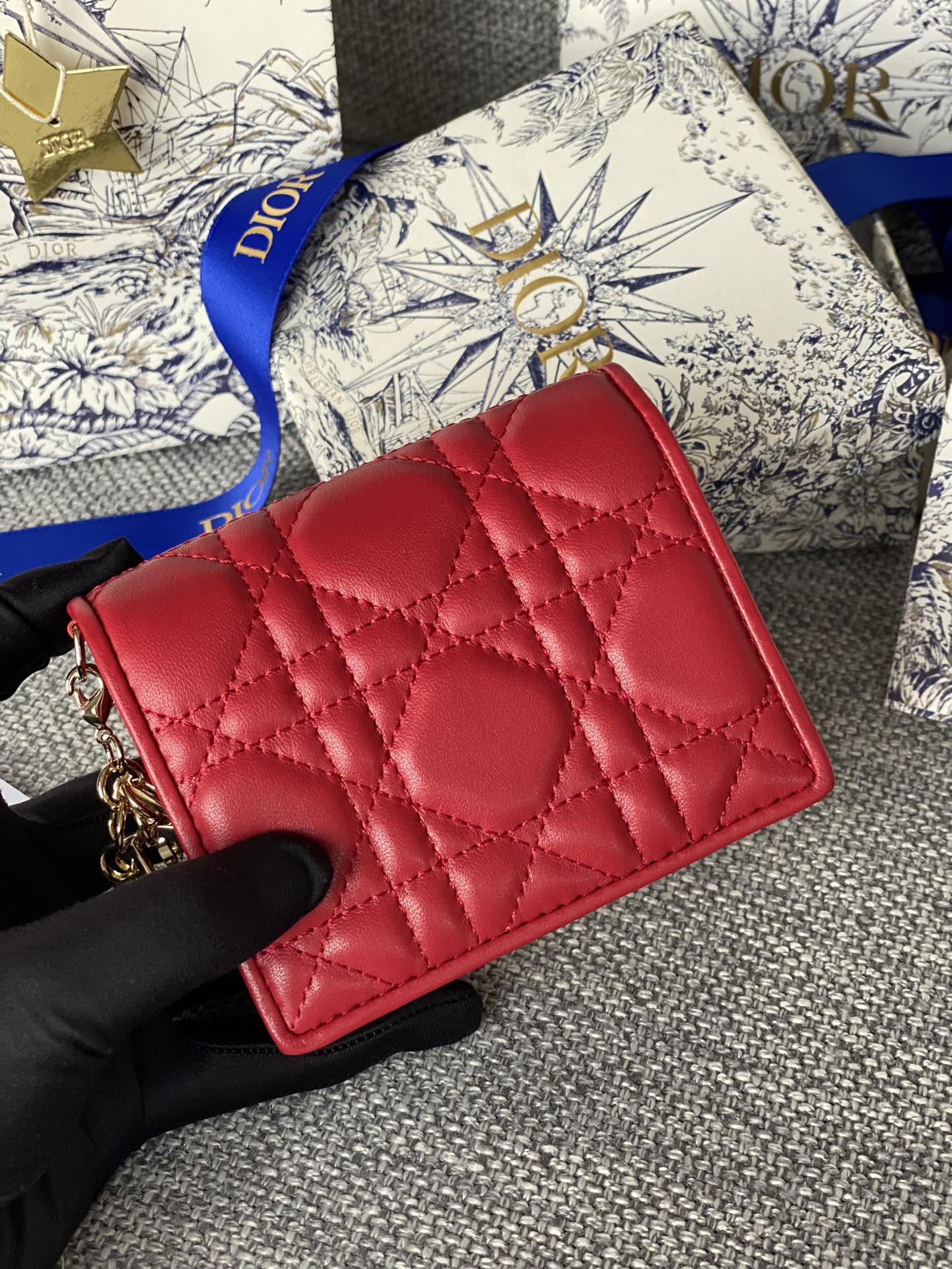 CD CARO 11CM COMPACT WALLET RED CALFSKIN