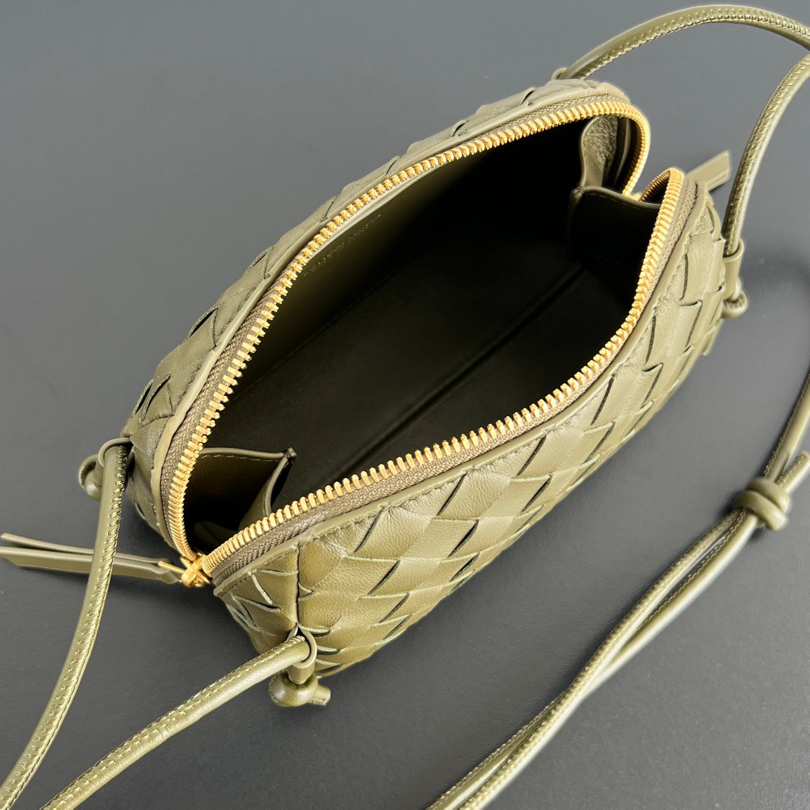 BV CONCERT POUCH 18.5CM KHAKI LAMBSKIN