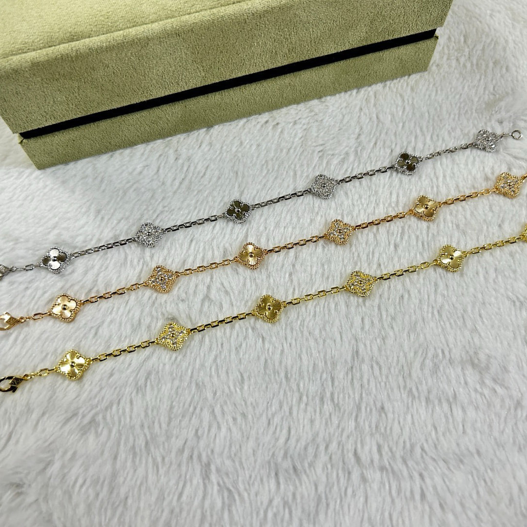 CLOVER 6 MOTIF DIAMOND LASER BRACELET