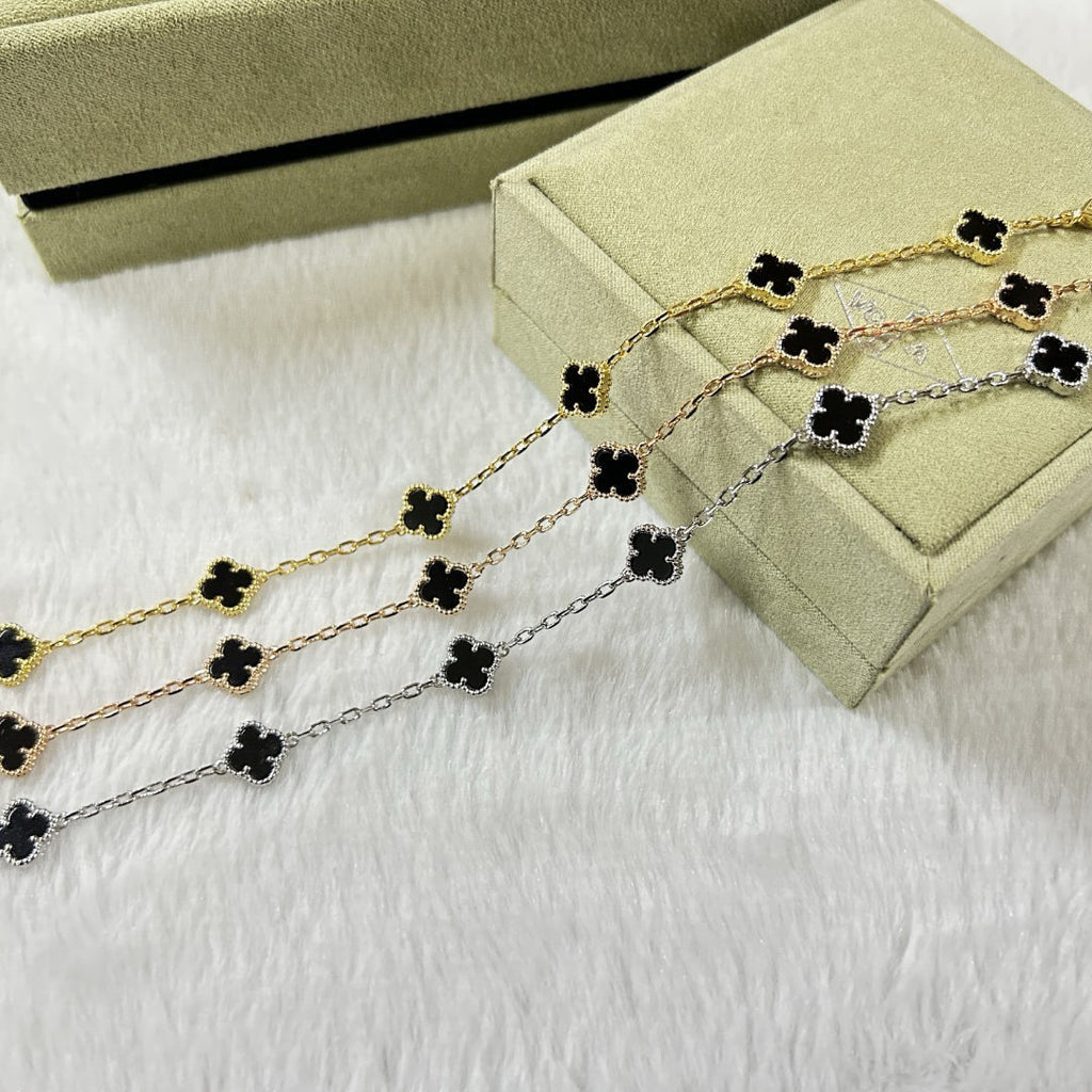 CLOVER 6 MOTIF  ONYXS BRACELET