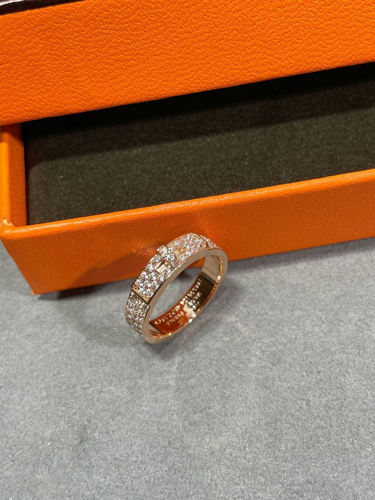 KELLY ROSE GOLD DIAMOND RING