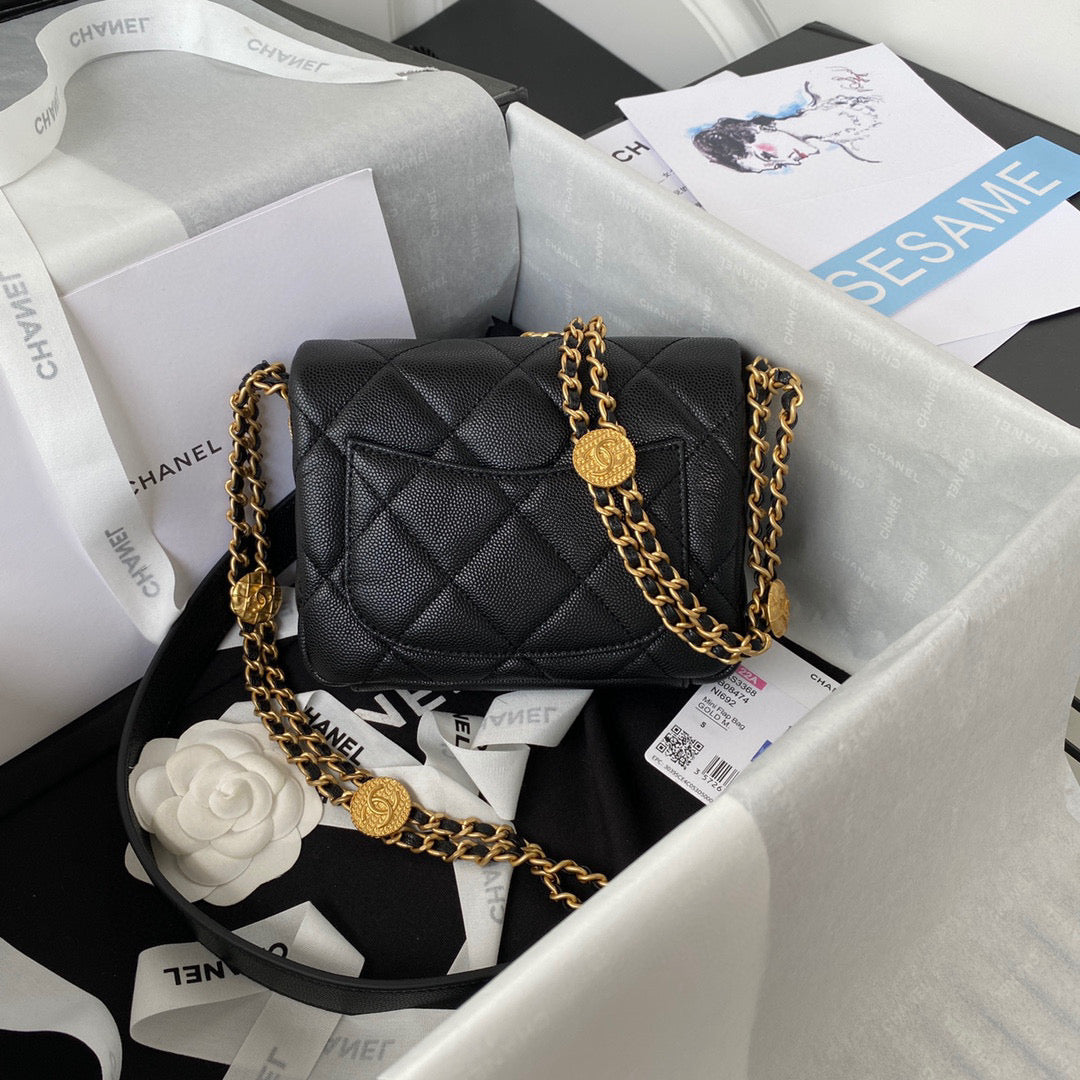 19 FLAP BAG 17 BLACK CAVIAR GOLD HARDWARE