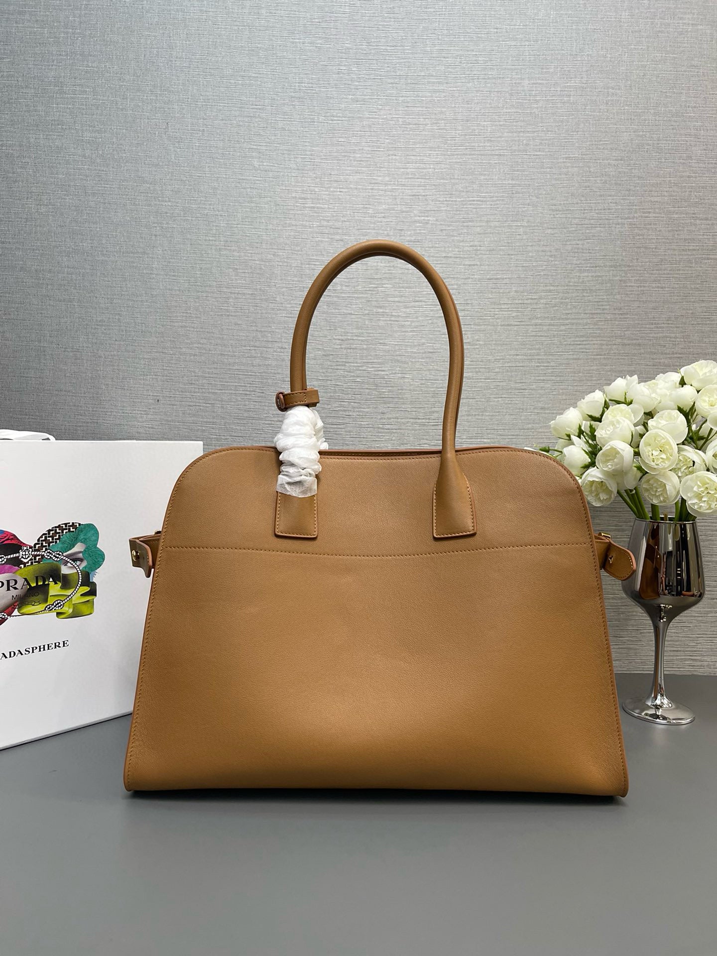 PRA TOTE BAG WITH BUCKLE CARAMEL CALFKIN