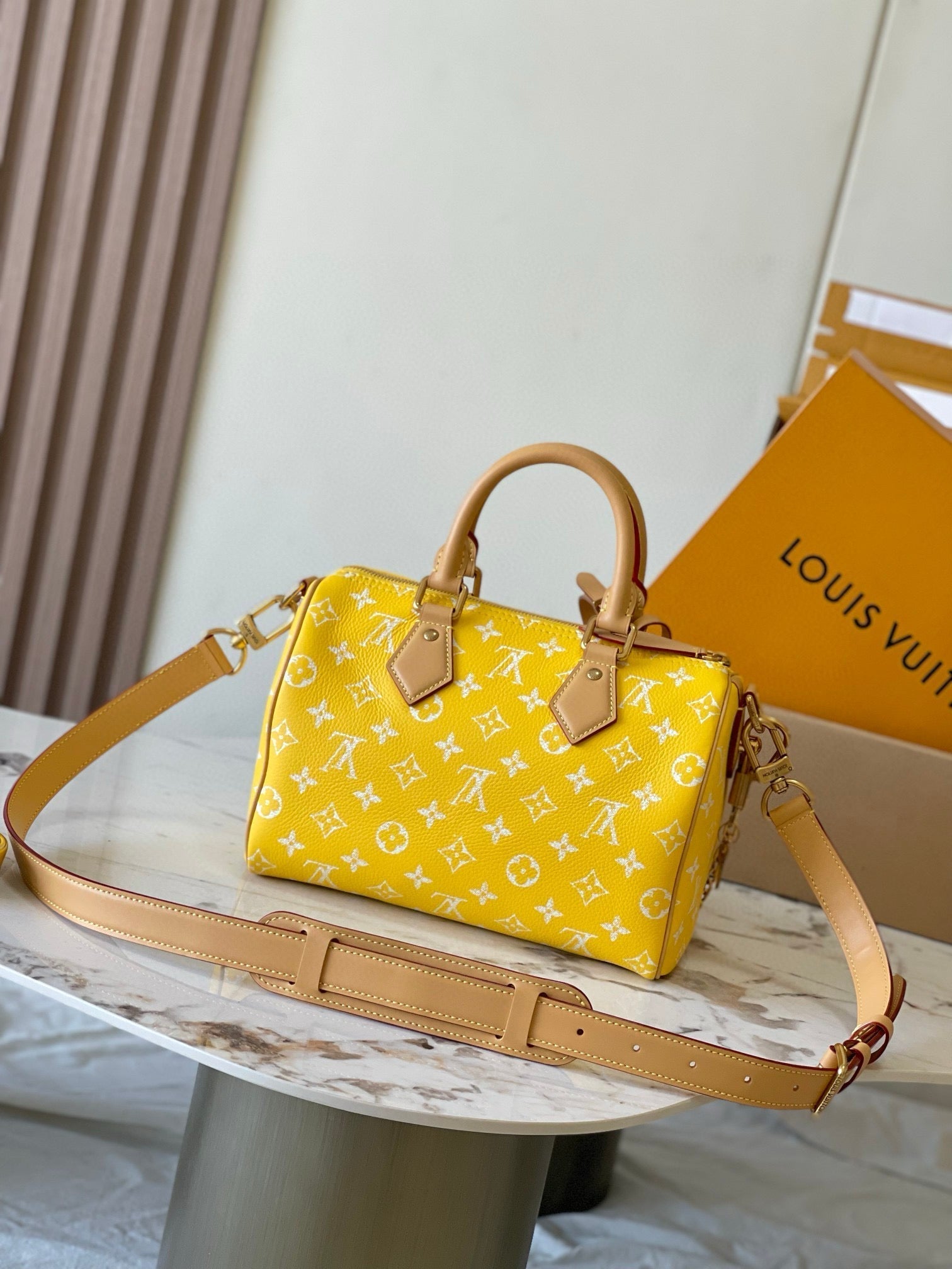 SPEEDY P9 BANDOULIERE 25CM YELLOW CALFSKIN