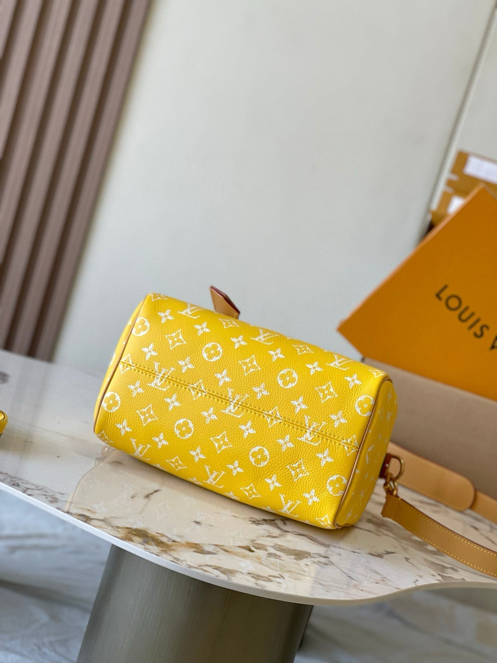 SPEEDY P9 BANDOULIERE 25CM YELLOW CALFSKIN