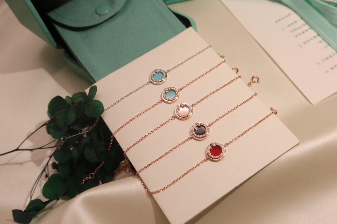 DIAMOND CIRCLE ROSE GOLD BRACELET