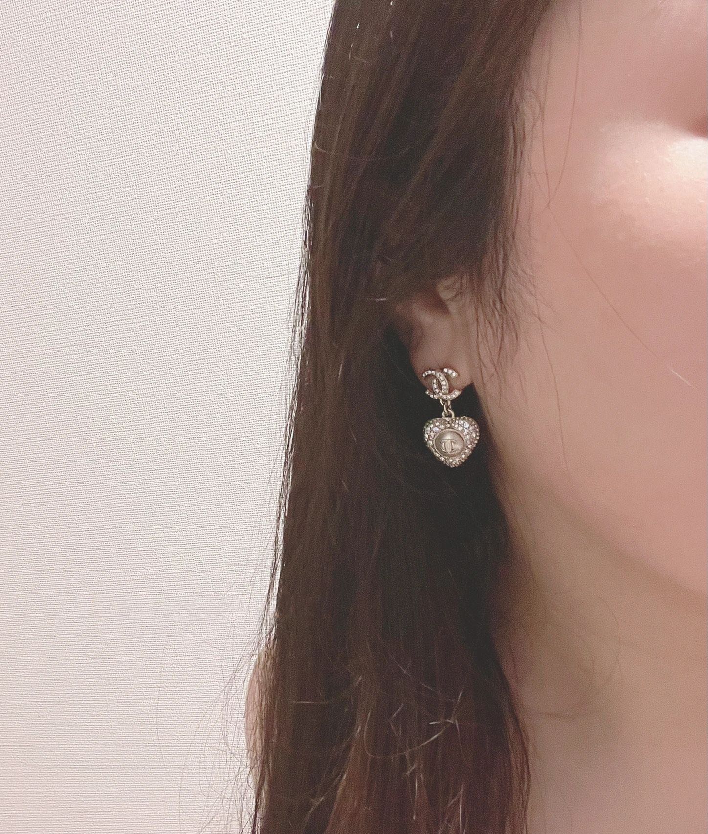 CC LOGO DIAMOND PAVED HEART MOP DROP EARRINGS