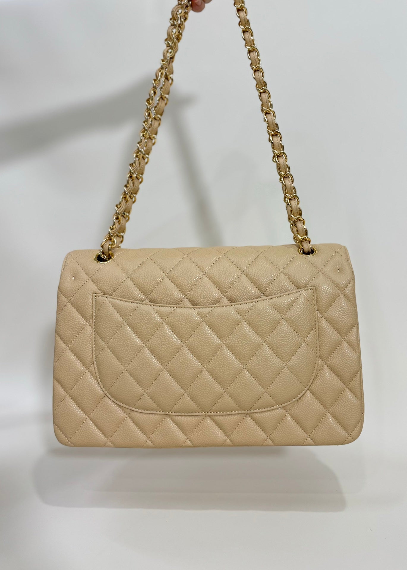 FLAP BAG MEDIUM 25 BEIGE CAVIAR GOLD HARDWARE