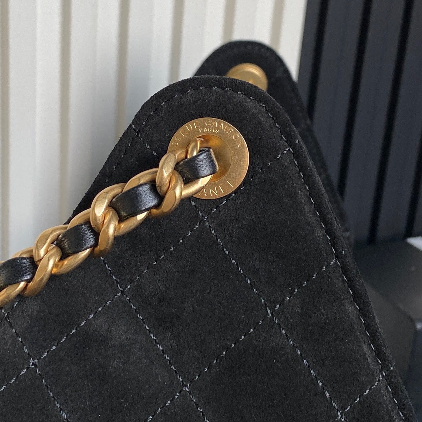 CC 25C HOBO BAG 40CM BLACK SUEDE