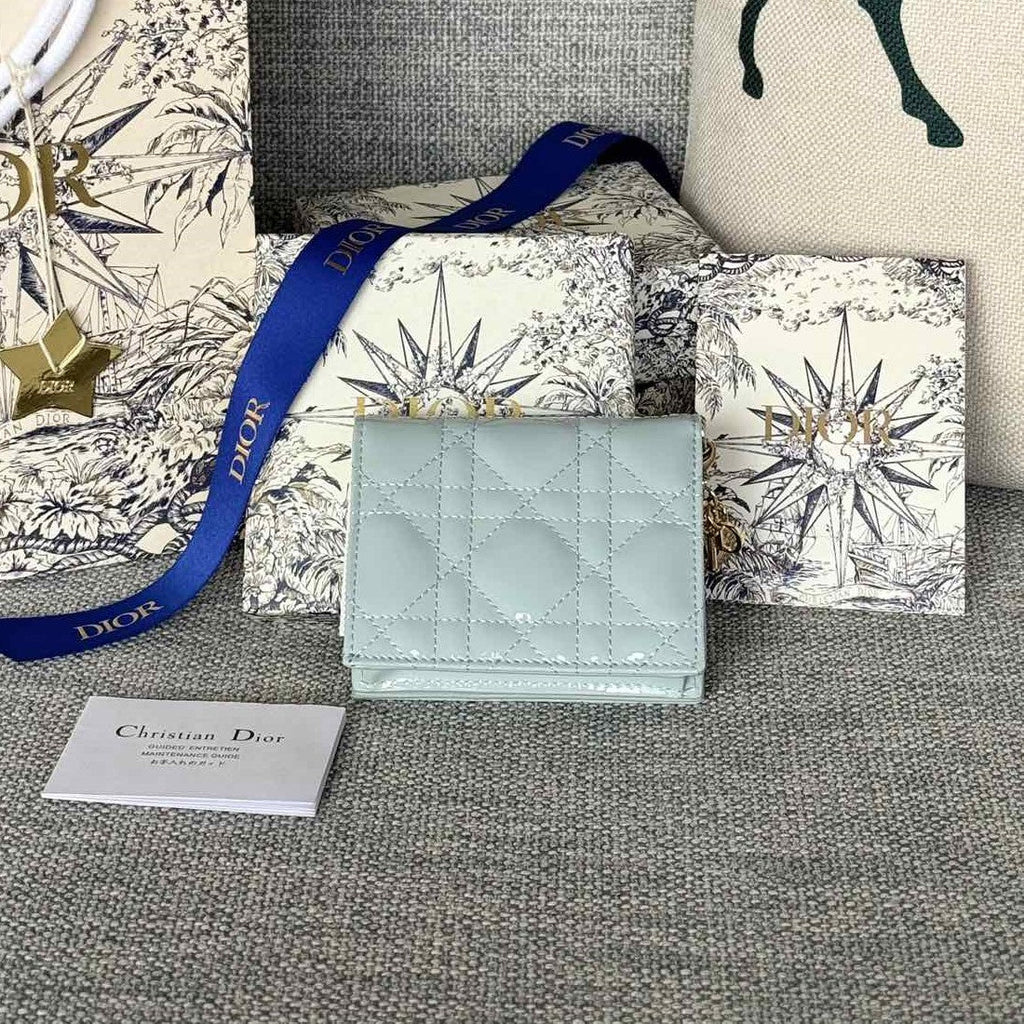 CD CARO 11CM COMPACT WALLET SHINY CLOUD BLUE CALFSKIN