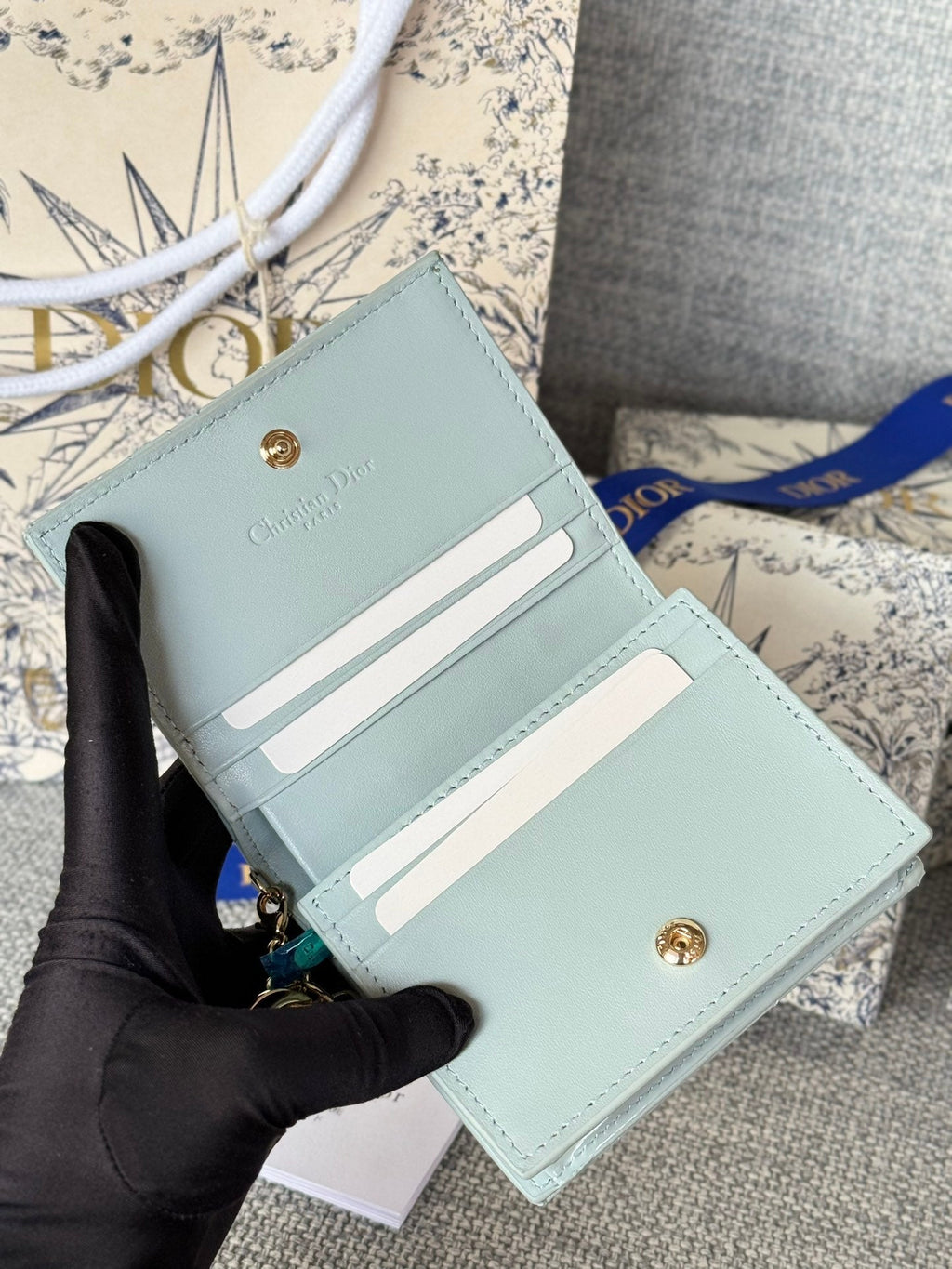 CD CARO 11CM COMPACT WALLET SHINY CLOUD BLUE CALFSKIN