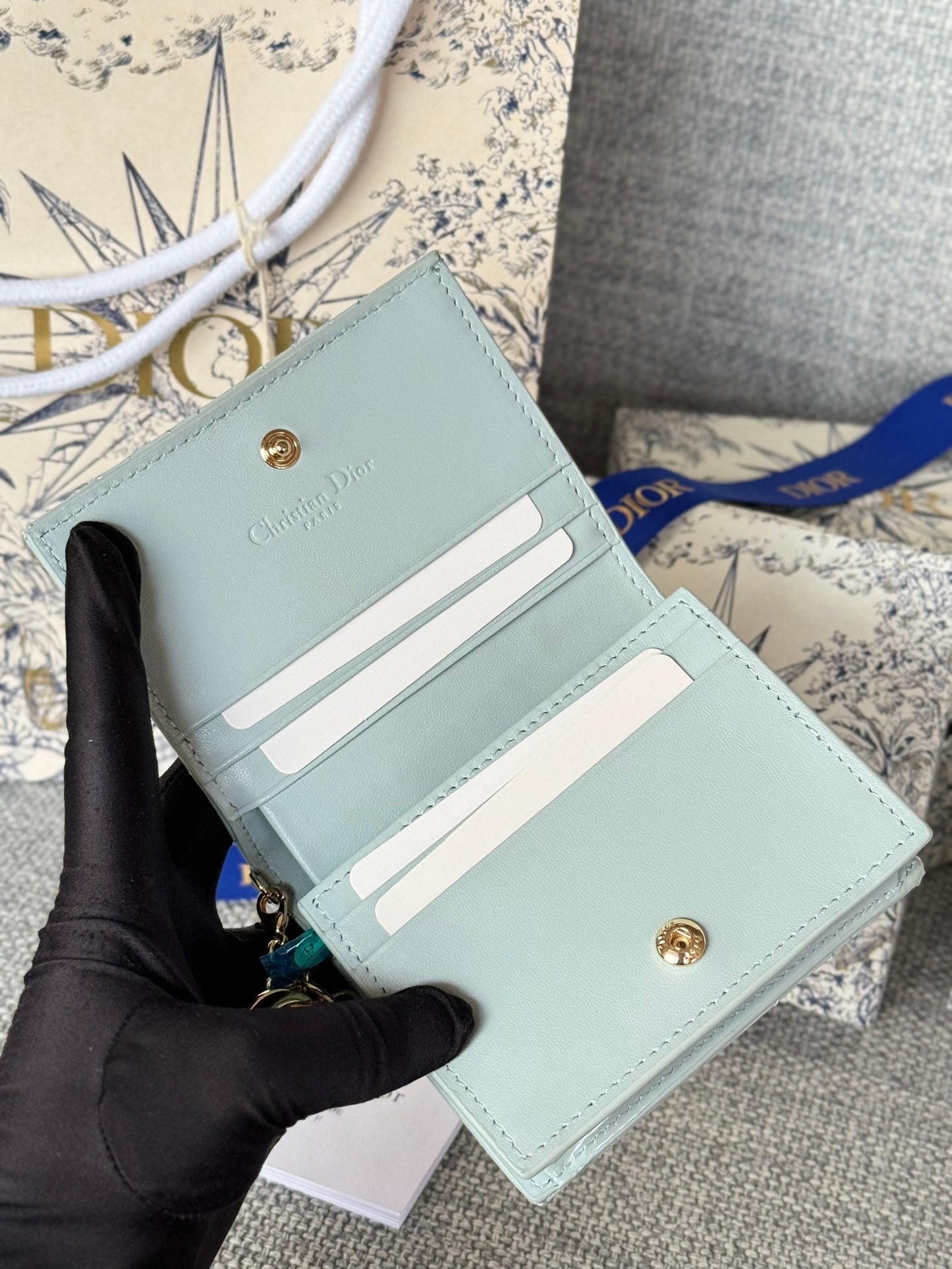 CD CARO 11CM COMPACT WALLET SHINY CLOUD BLUE CALFSKIN