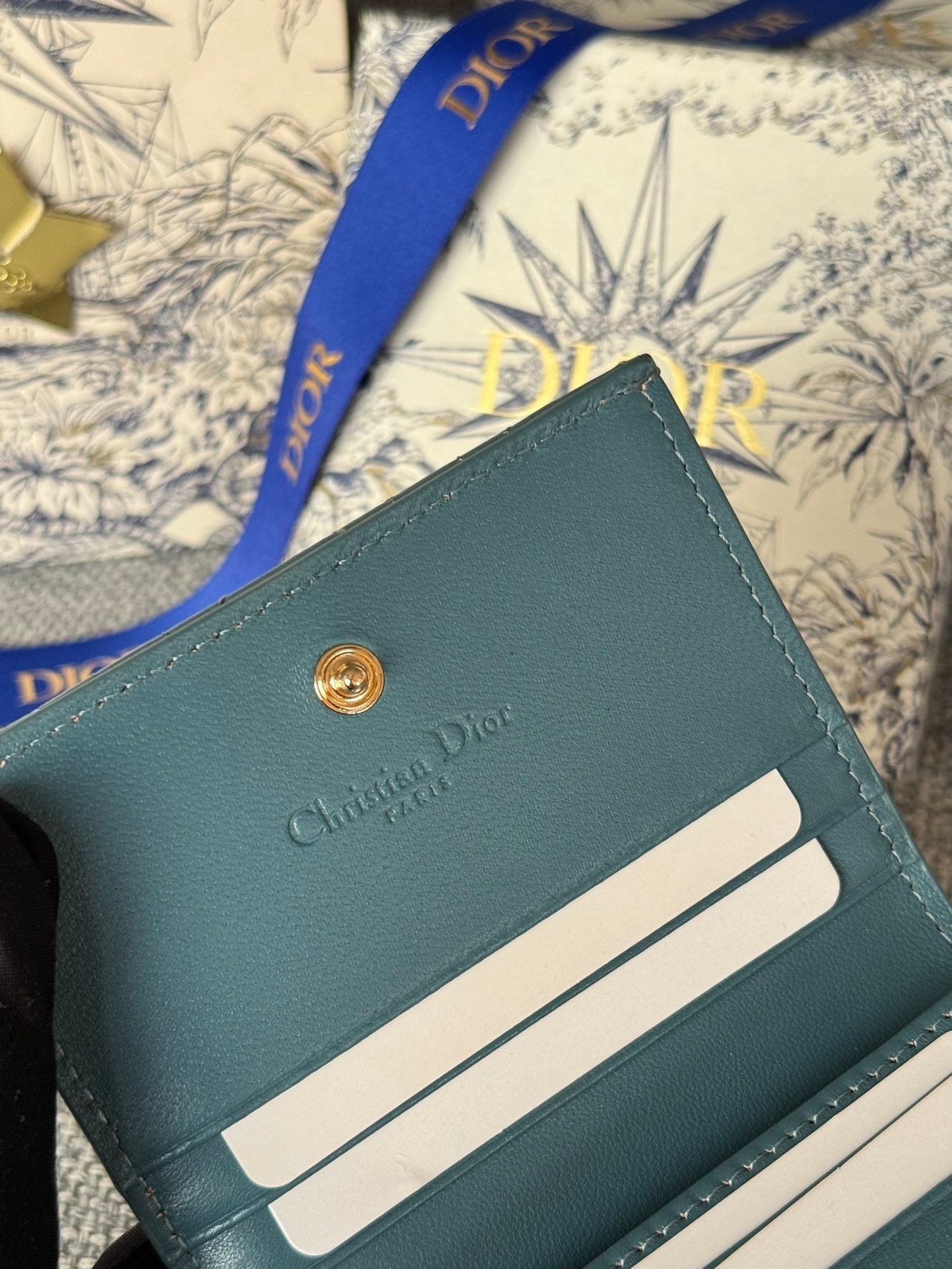 CD CARO 11CM COMPACT WALLET SHINY TEAL CALFSKIN
