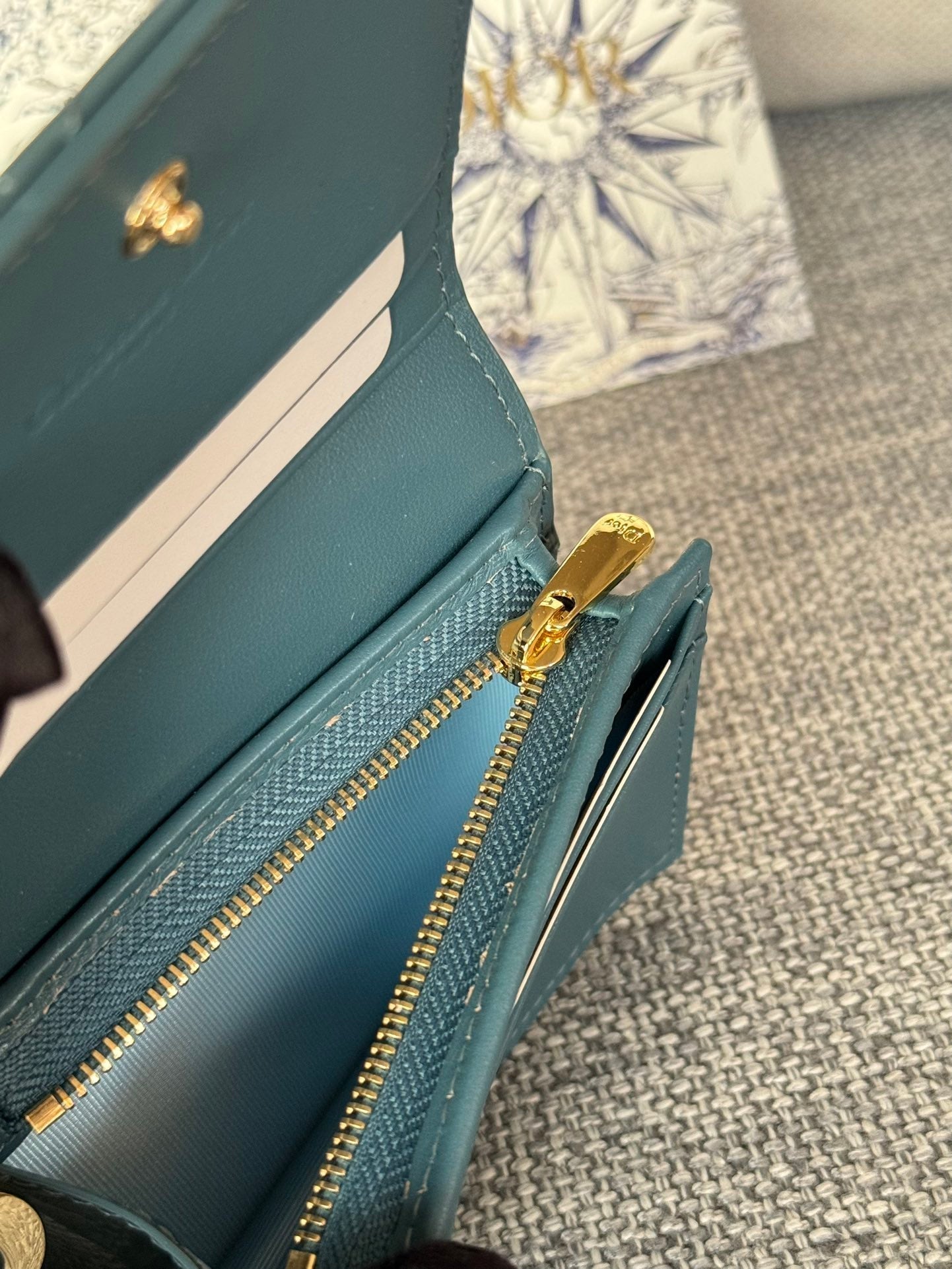 CD CARO 11CM COMPACT WALLET SHINY TEAL CALFSKIN