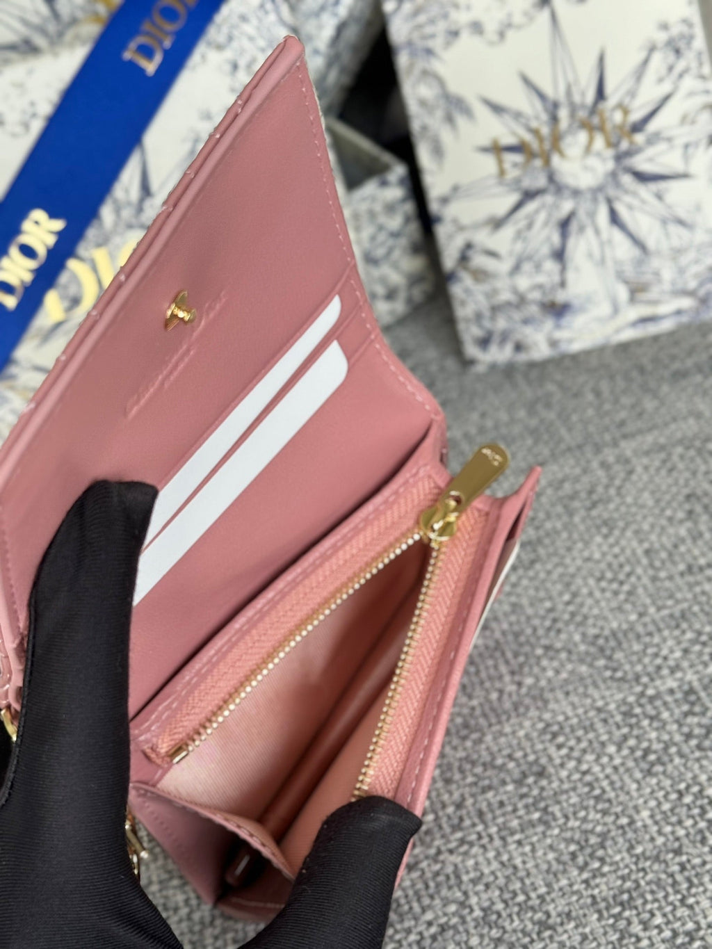 CD CARO 11CM COMPACT WALLET SHINY PINK CALFSKIN