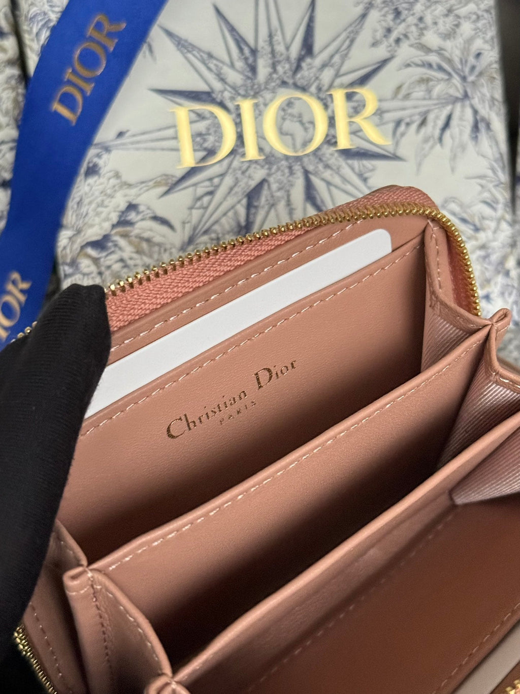 CD LOGO CARO 11CM COMPACT WALLET SHINY DARK BEIGE CALFSKIN