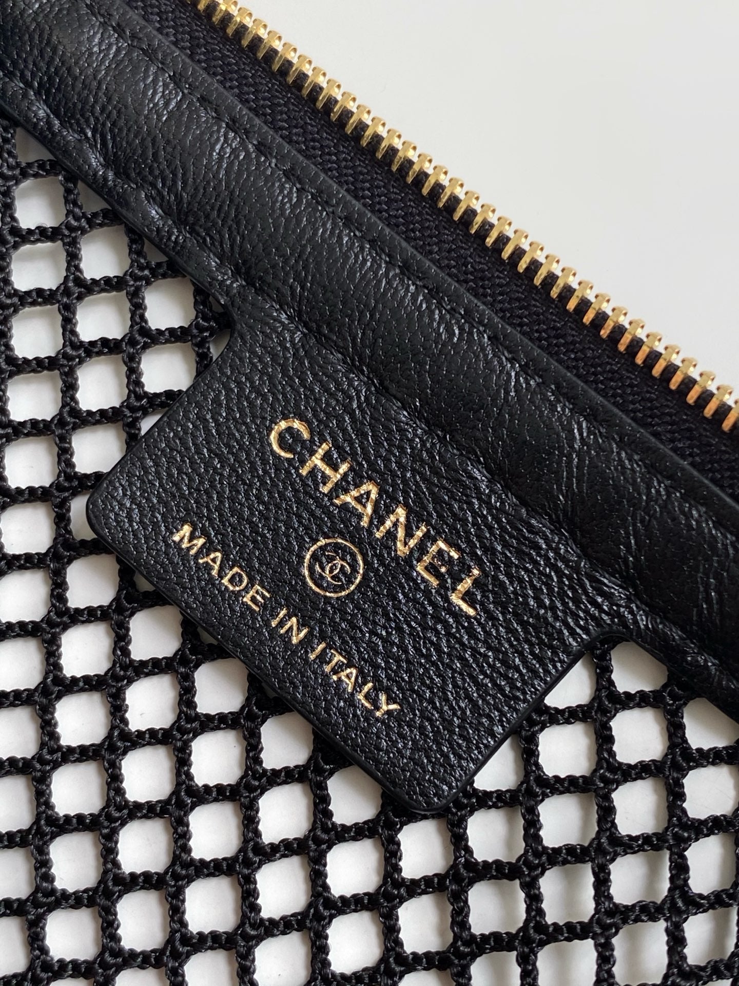 CC 25S BLACK CLUTCH BAG WITH CHAIN
