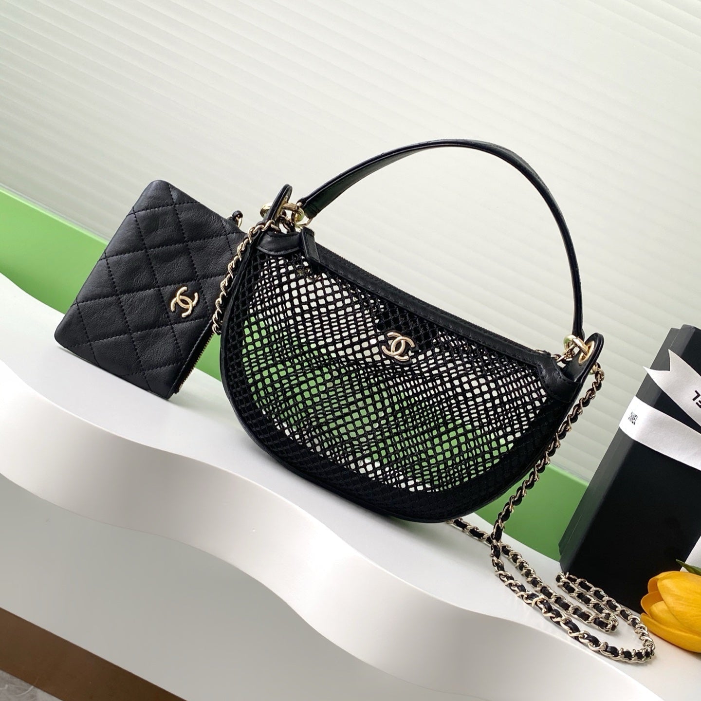 CC 25S BLACK CLUTCH BAG WITH CHAIN